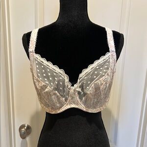 Freya Fearne Black and Grey Lace Bra with Underwire and Adjustable Stra…